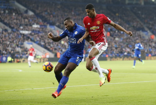 Rashford thi đấu đầy nỗ lực, liên tiếp đe dọa khung thành Leicester