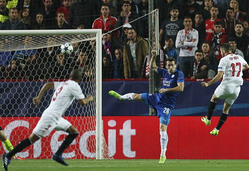 Pablo Sarabia mở tỉ số cho Sevilla