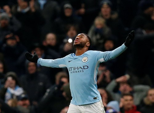 Sterling bùng nổ, Man City lập kỷ lục chiến thắng giải Ngoại hạng