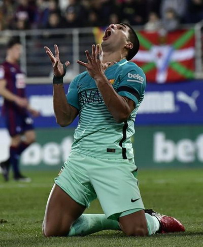 Luis Suarez liên tục nổ súng từ đầu năm mới