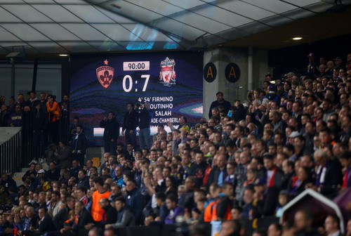 Liverpool vùi dập Maribor, lên ngôi đầu - Ảnh 5.