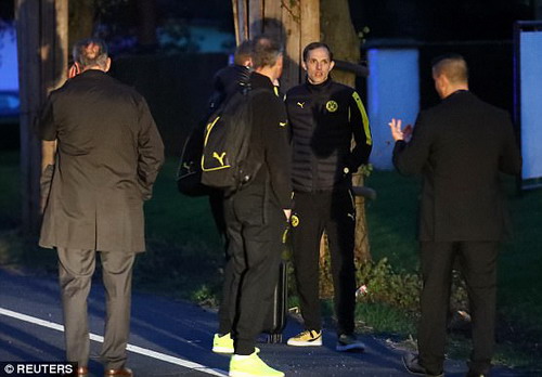 HLV Thomas Tuchel v&agrave; BHL được cảnh s&aacute;t trấn an