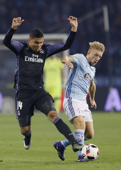 Daniel Wass đưa Celta Vigo vượt l&ecirc;n ph&uacute;t 85