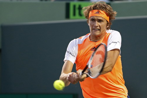 Tay vợt 19 tuổi Alexander Zverev đánh bại ứng viên số 1 Wawrinka