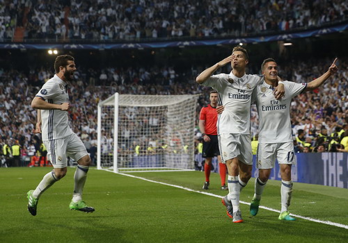 Real Madrid quật ngã Atletico bằng hat-trick của Ronaldo