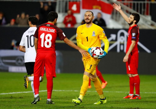Anh, Đức bất bại, đại b&agrave;ng trắng Ba Lan bay thẳng đến World Cup - Ảnh 4.