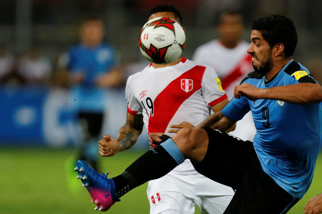 Uruguay thua ngược Peru ngày Suarez trở lại