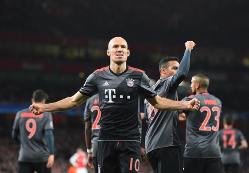 Lại thua thảm 1-5, Arsenal ê chề rời Champions League