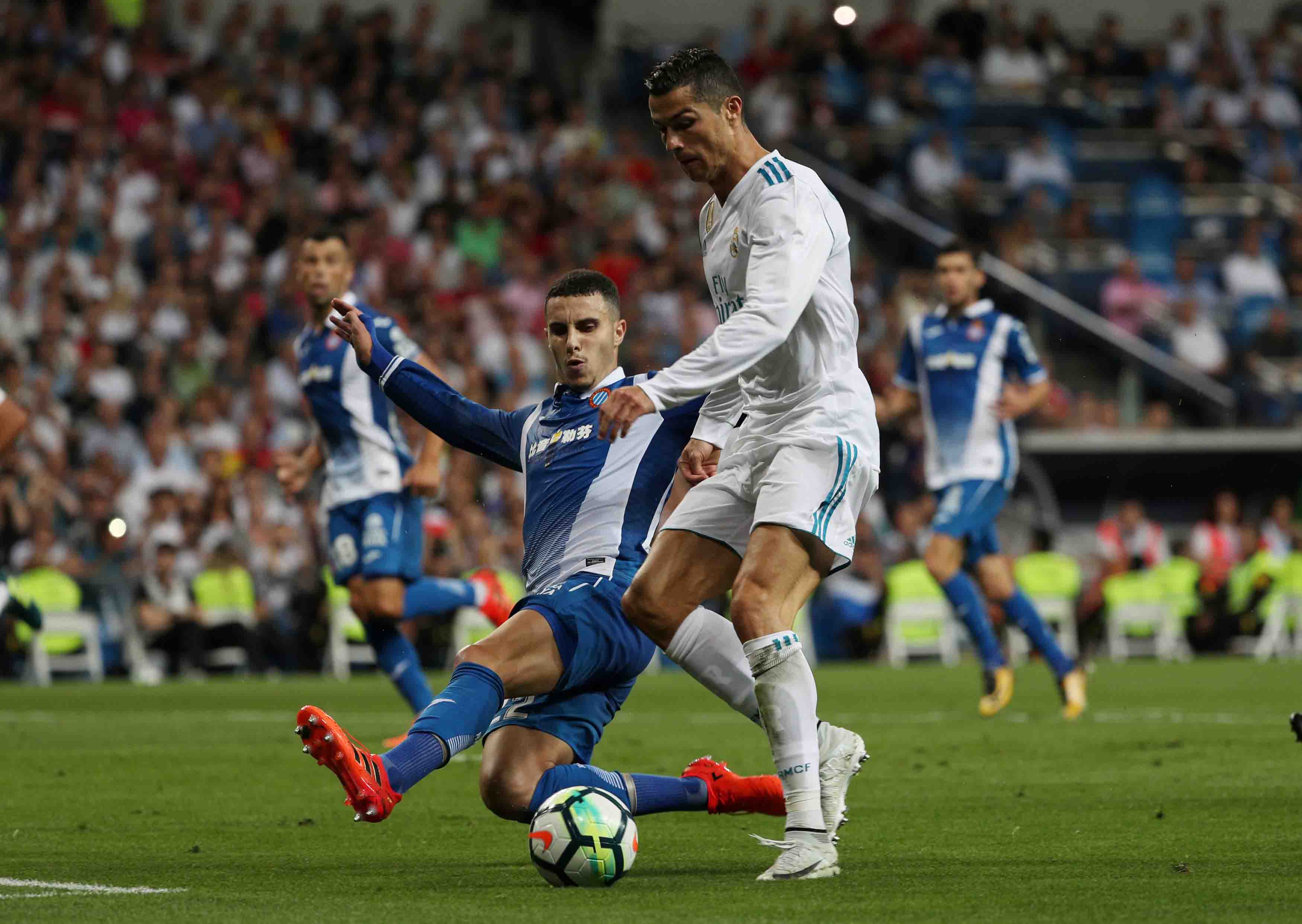 Ronaldo "đói" bàn thắng