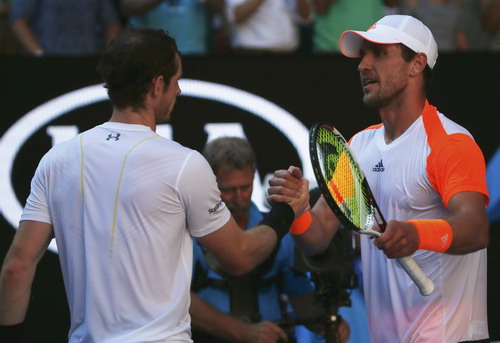 Nishikori lại thua Federer, 2 số 1 cùng rơi đài