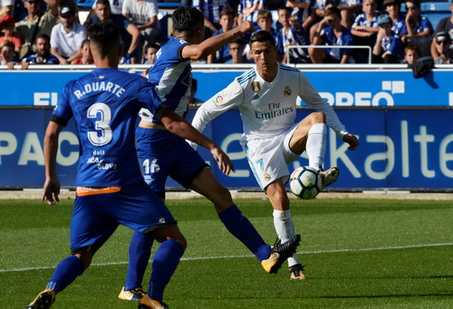 Hai pha đ&aacute; phản, t&acirc;n binh Girona thua sốc Barcelona - Ảnh 8.