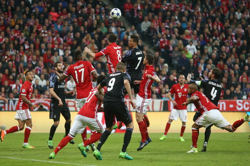 Người hùng Ronaldo tỏa sáng đại chiến thành Munich