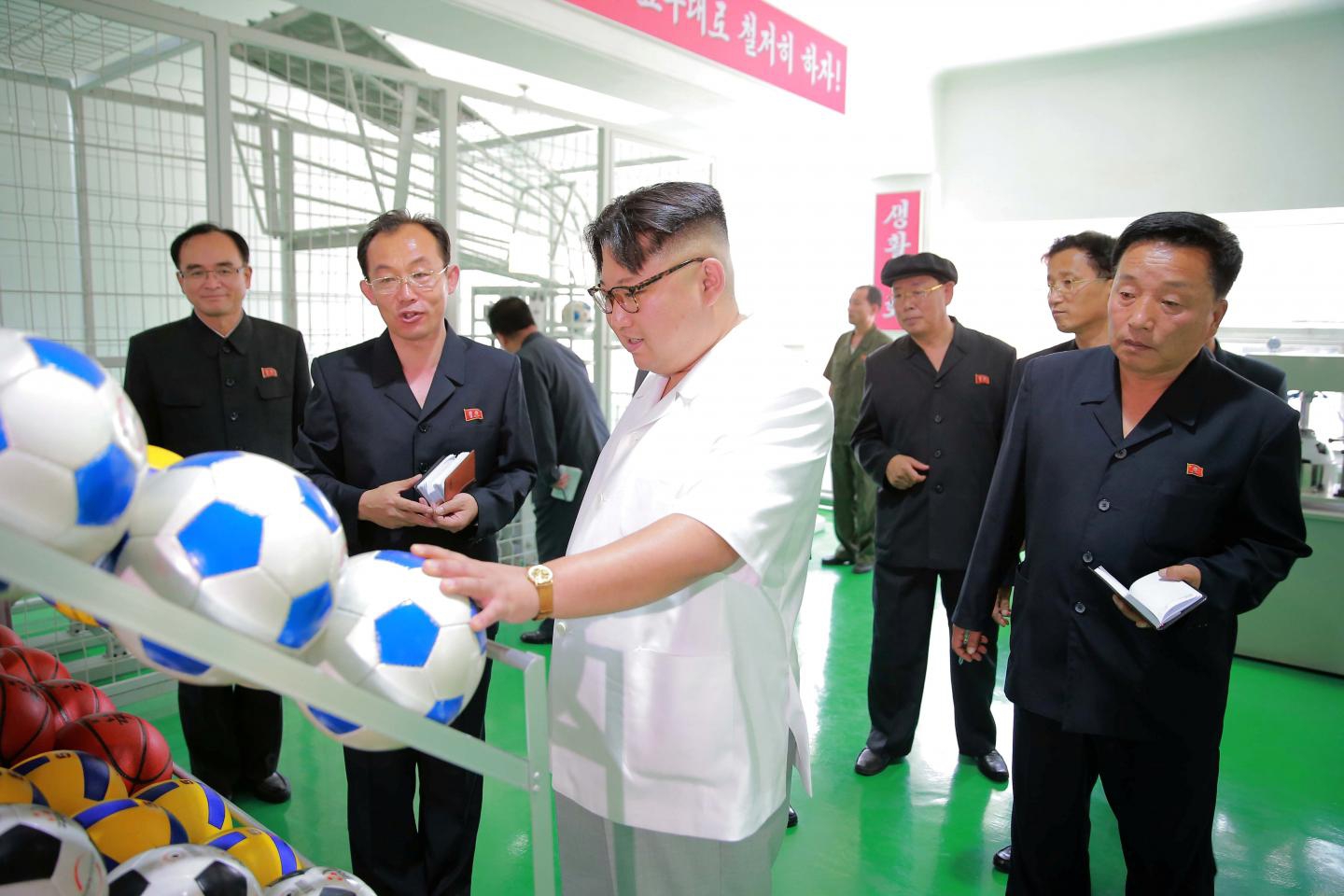 Triều Tiên: Mỹ âm mưu lật đổ ông Kim Jong-un bằng... thể thao