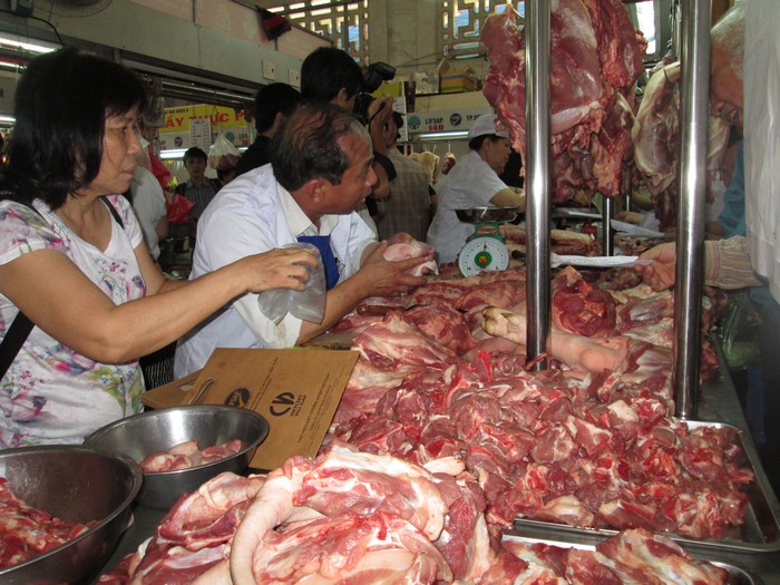 Chủ lò mổ heo lớn nhất TP HCM giúp người chăn nuôi, không lấy lãi