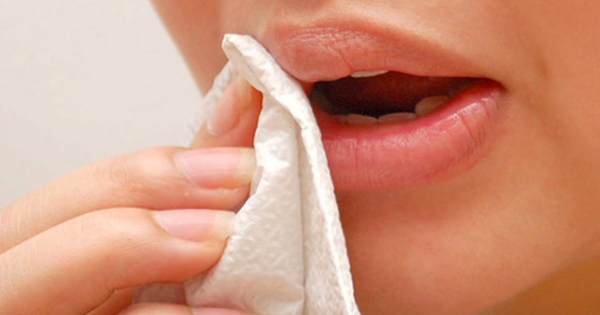 Giấy vệ sinh nếu dùng không đúng sẽ rất độc hại