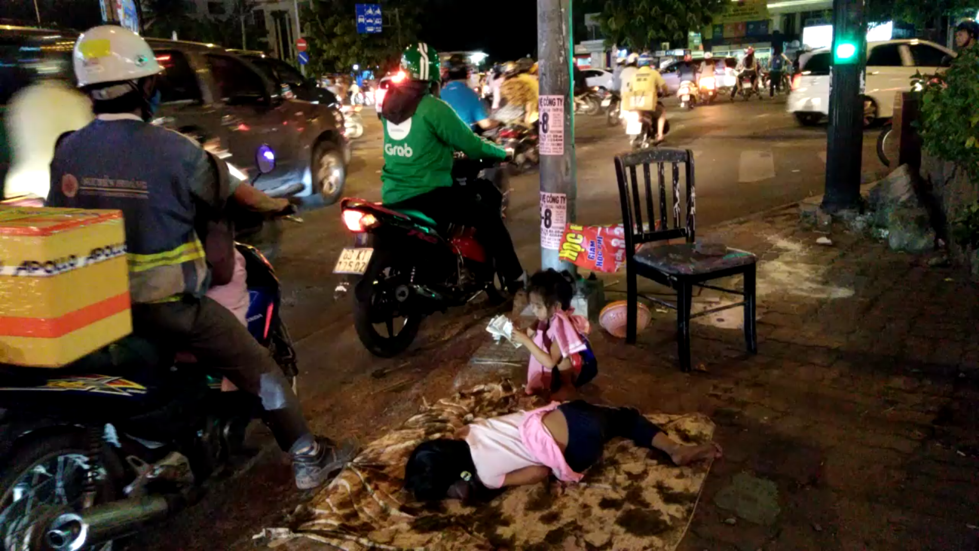 Trẻ bị bạo hành nhiều, vì sao?