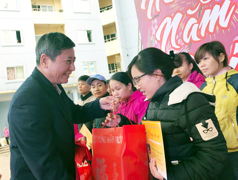 Tổng LĐLĐ Việt Nam đề xuất nghỉ Tết Nguyên đán 2018 trước 2 ngày