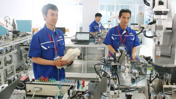 Lao động giá rẻ không còn là lợi thế