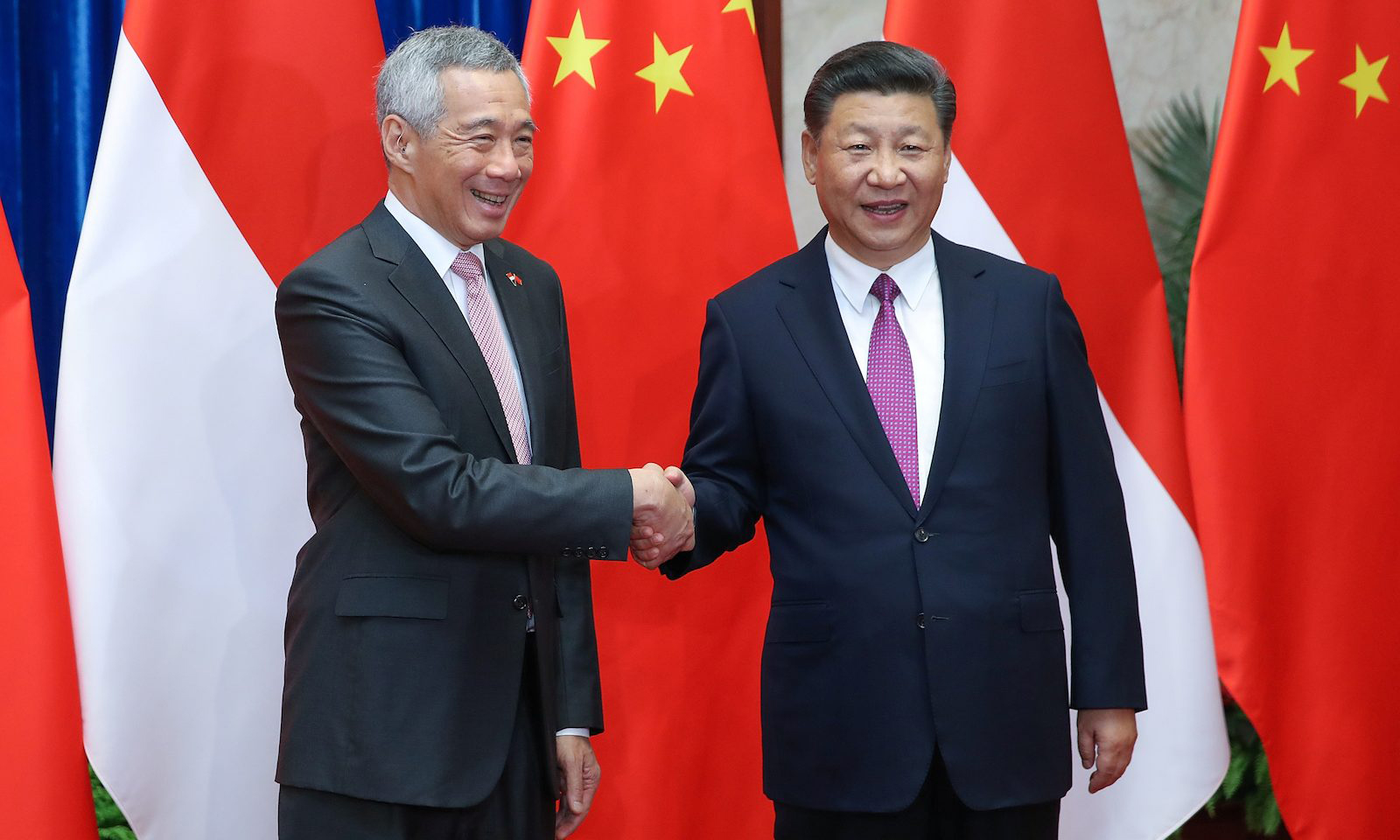 Khó như đối ngoại (*)