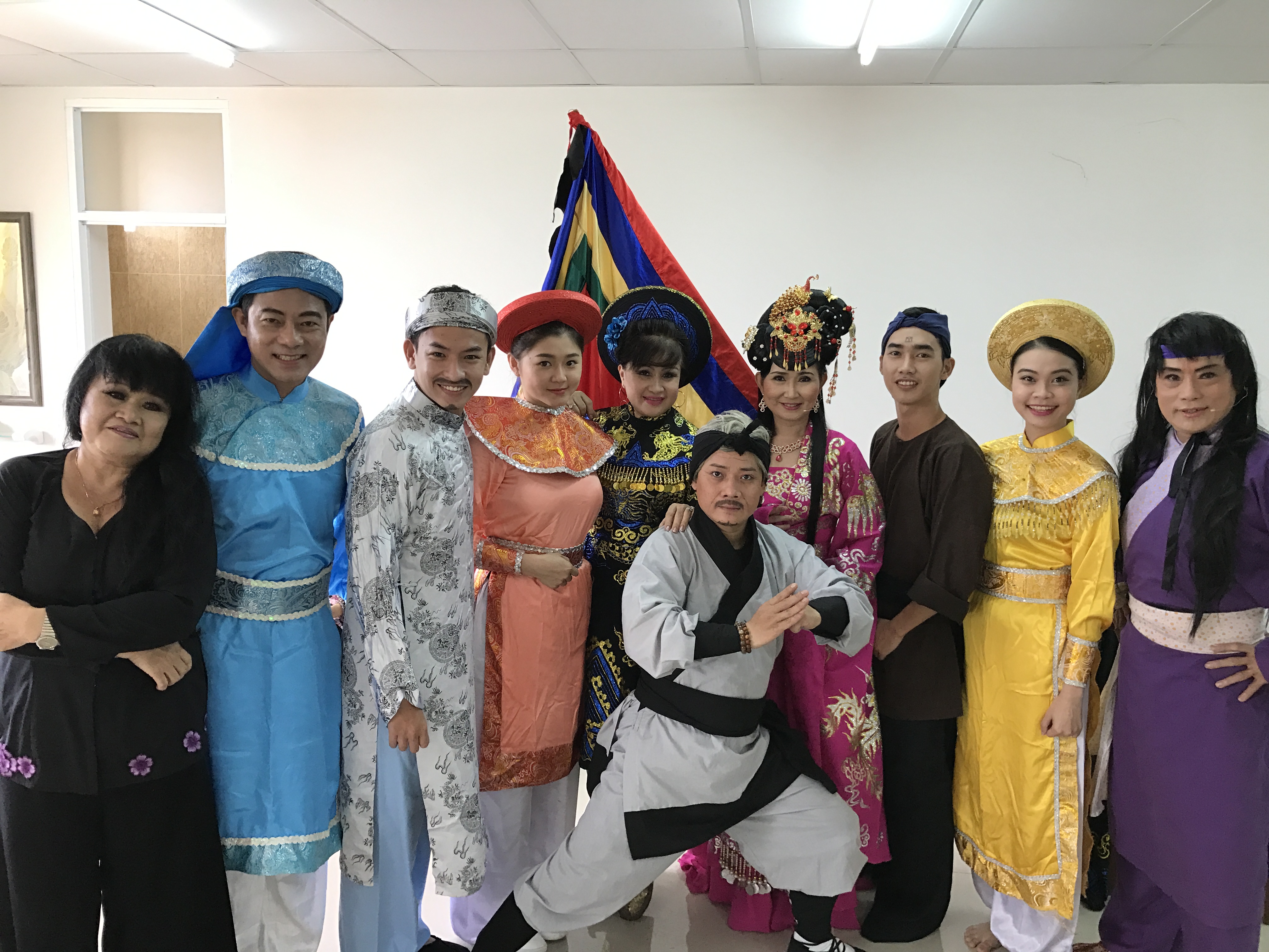NSƯT Minh Vương, Bích Thủy đắt sô đờn ca tài tử học đường - Ảnh 5.