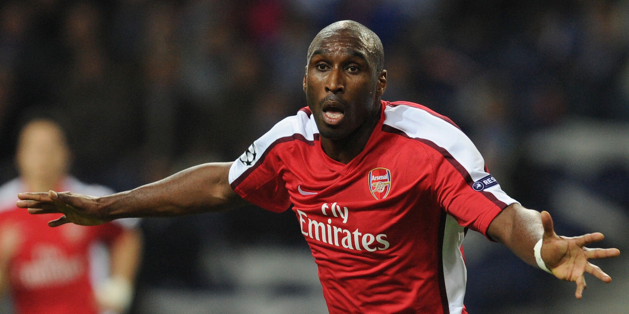 Sol Campbell sẽ quậy hết mình cùng fan Việt Nam