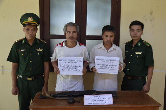 Dùng súng AK đi săn bắn thú rừng