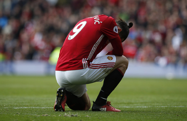 Chơi bạo lực, Ibrahimovic vắng mặt ở đại chiến với Chelsea?