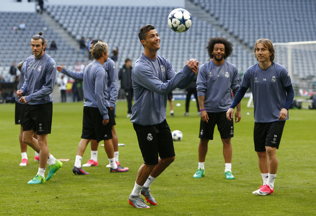 Các cầu thủ Real Madrid rất thoải mái dù phải làm khách