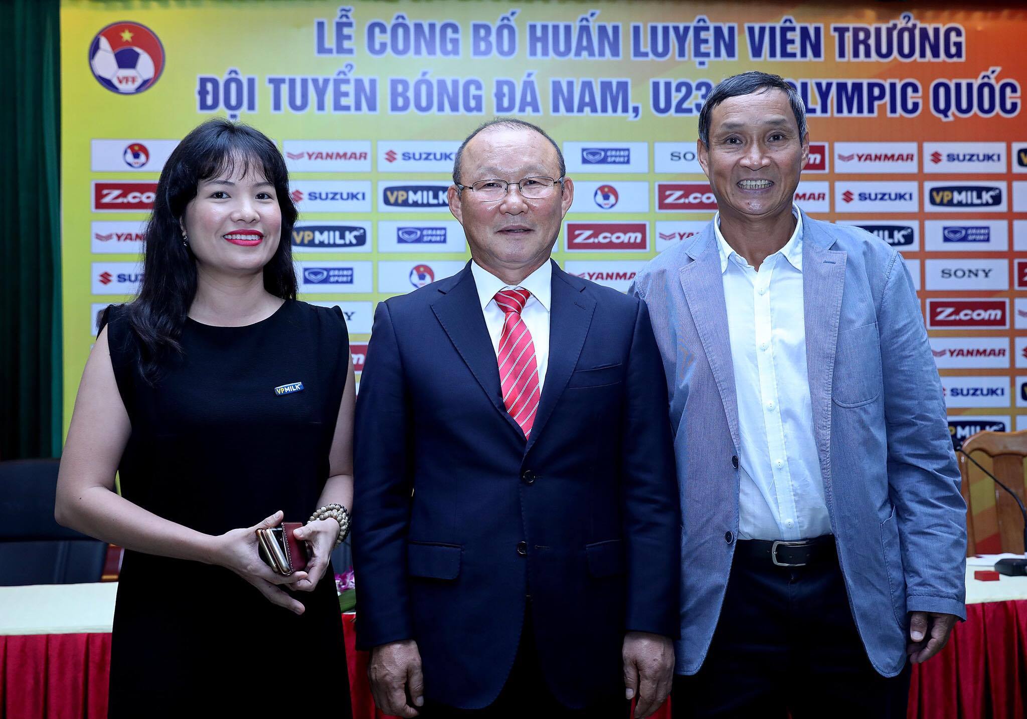 Ai hưởng lương cao hơn HLV Park Hang Seo? - Ảnh 1.