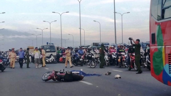 Vấy bẩn bức tranh
