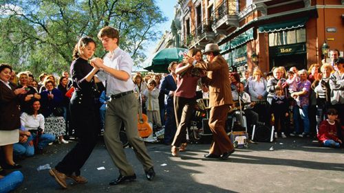 Bệnh nhân Parkinson nên… nhảy Tango