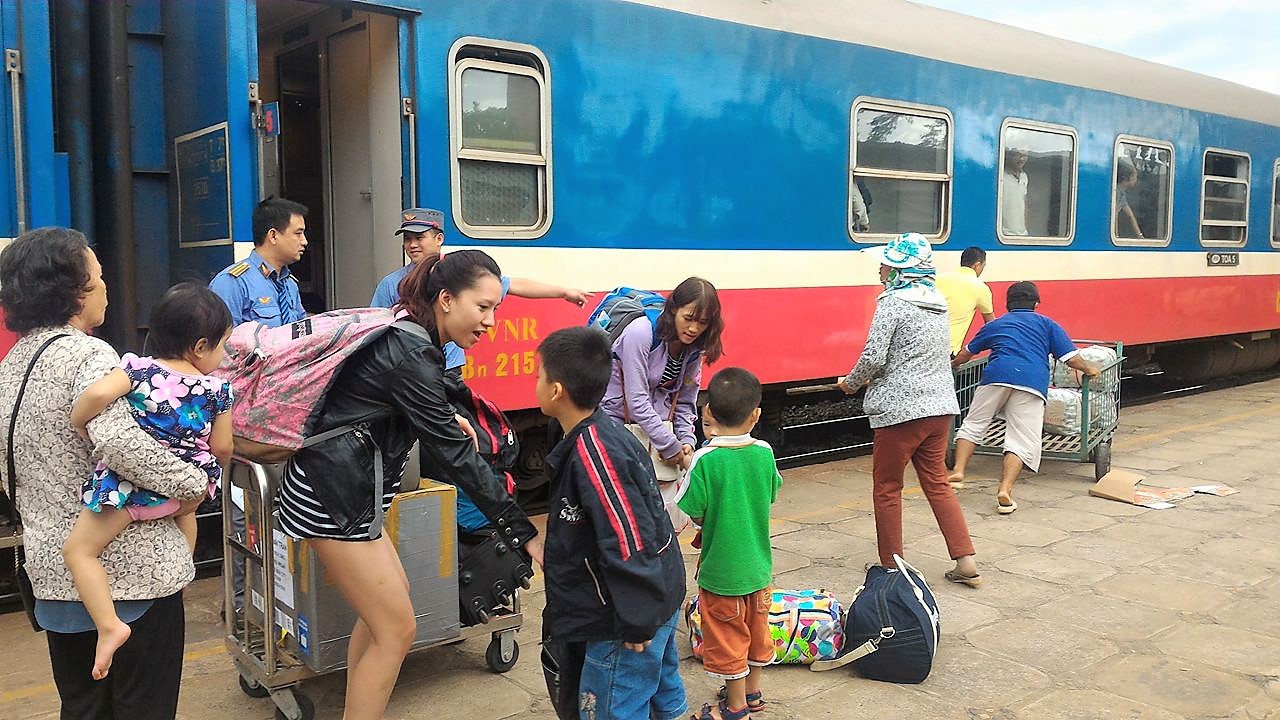 
S&acirc;n ga về đ&ecirc;m
