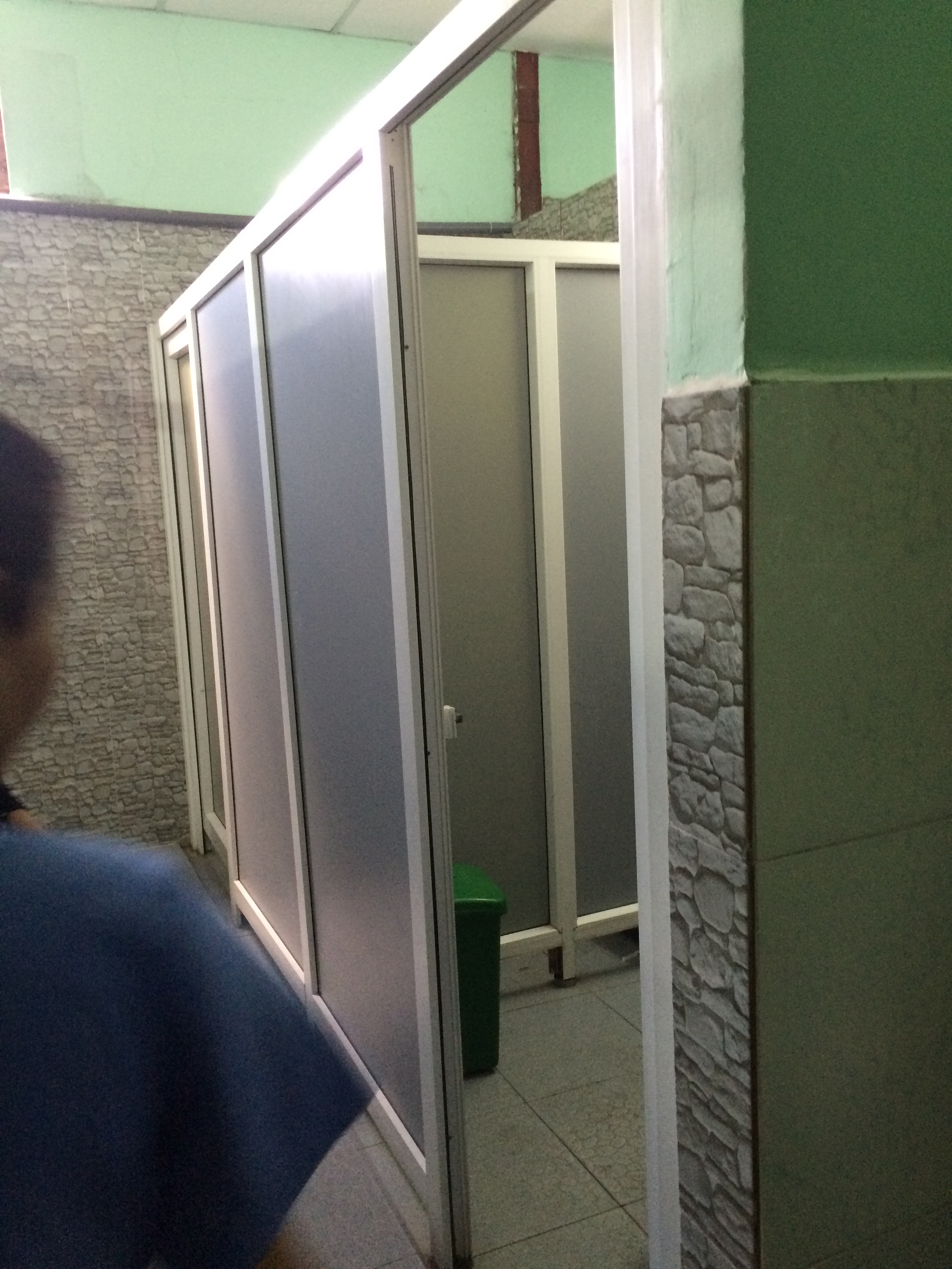 Thiếu nữ chưa chồng bỏ thai nhi v&agrave;o sọt r&aacute;c khai g&igrave;? - Ảnh 2.