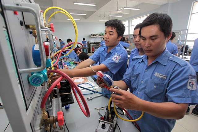 Đưa người thất nghiệp trở lại thị trường lao động