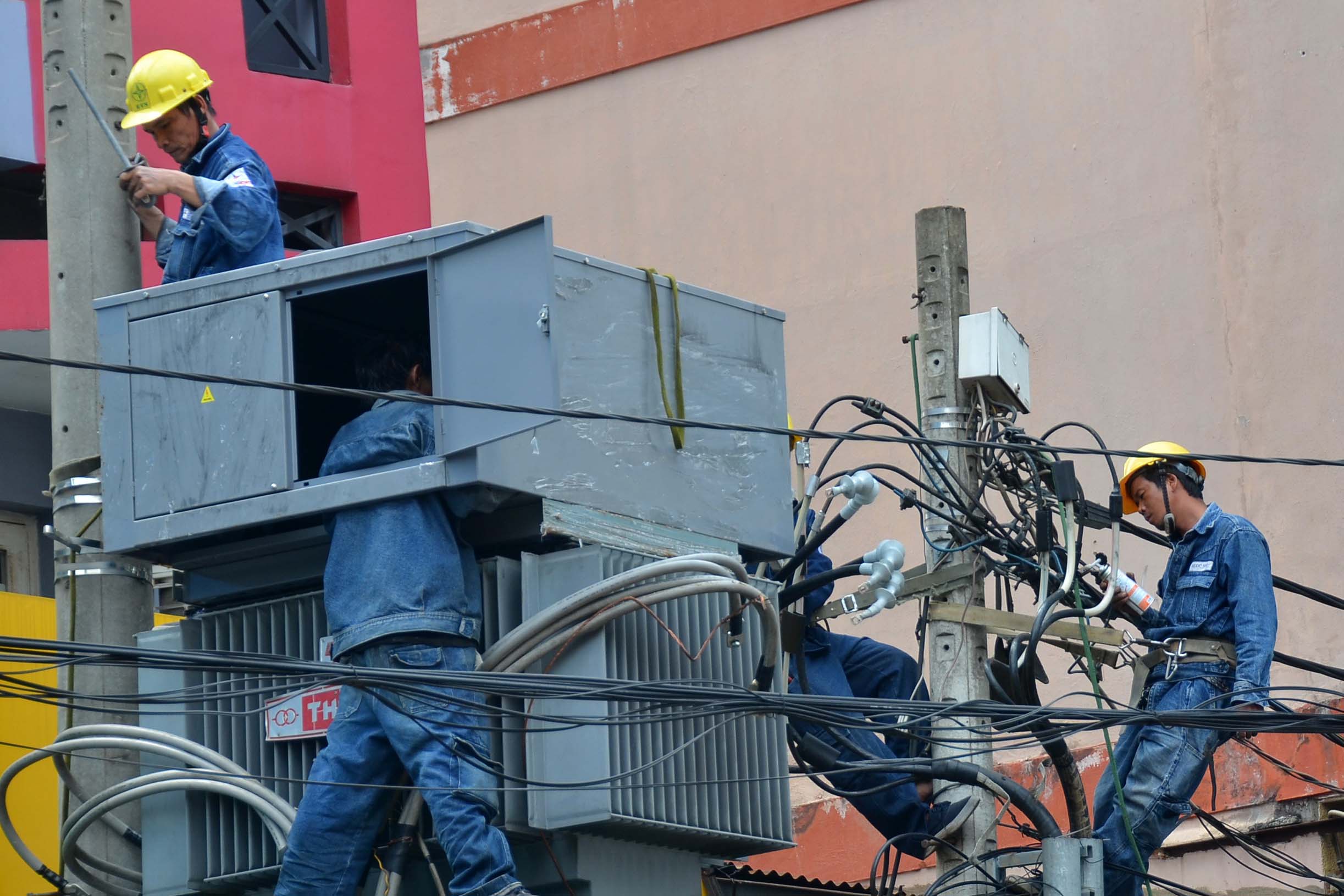 Không để thiếu điện mùa khô