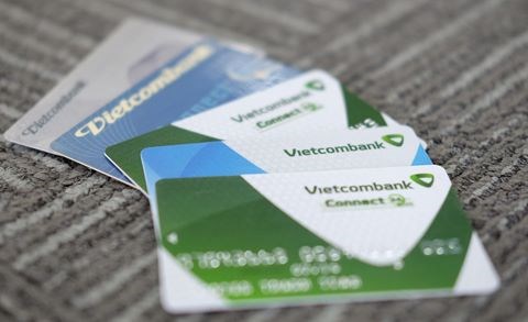 Vietcombank tạm ứng 30 triệu cho chủ thẻ mất tiền