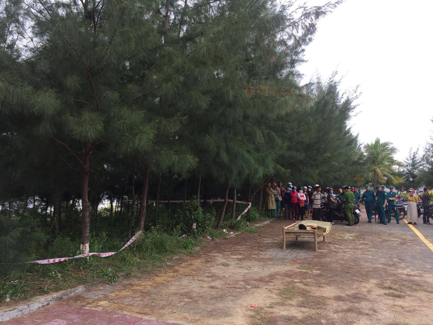 Tá hỏa phát hiện nam thanh niên treo cổ bên bãi biển