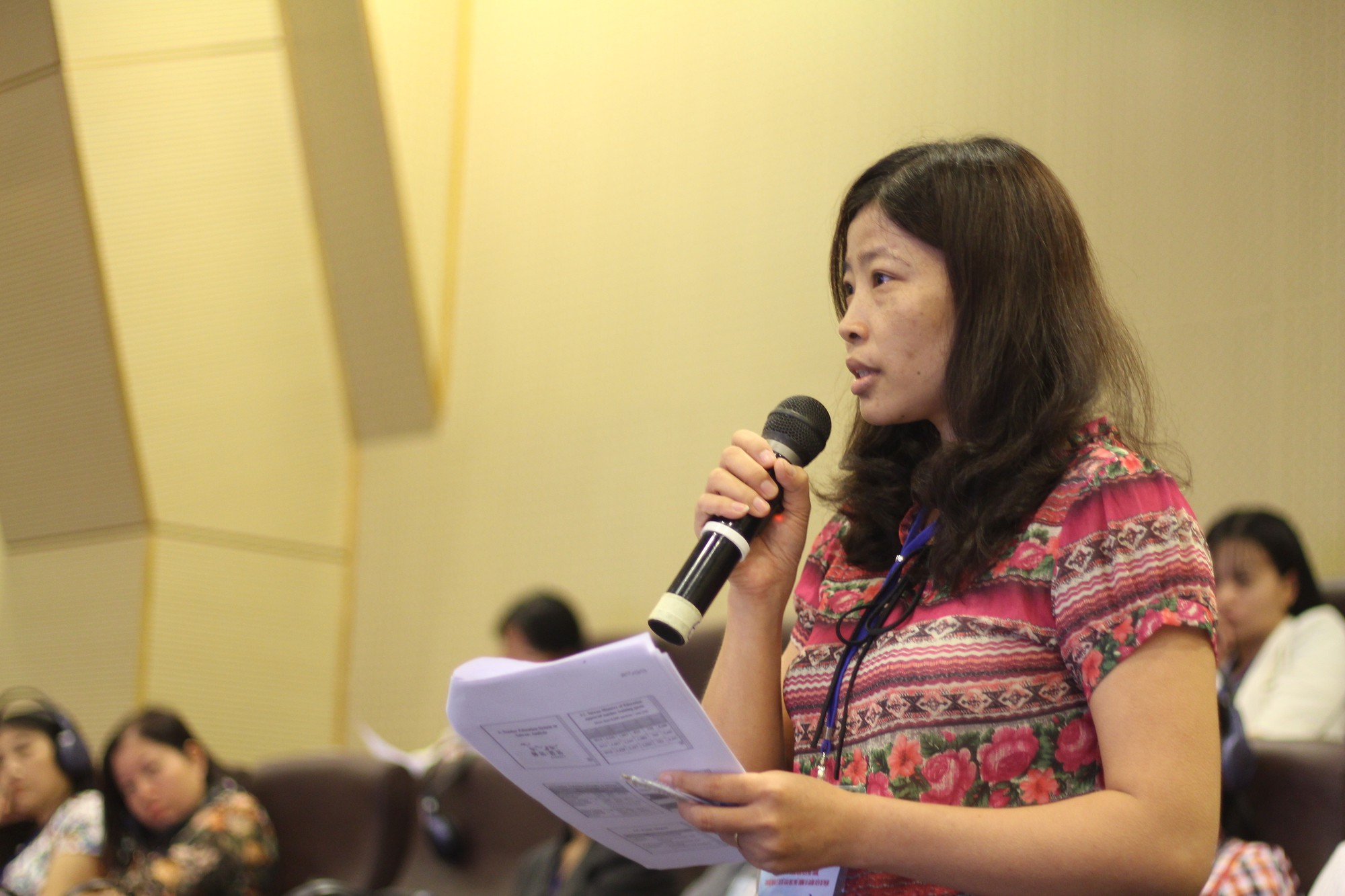 Kh&aacute;c ở Việt Nam, lương gi&aacute;o vi&ecirc;n H&agrave;n Quốc cao ngất ngưởng - Ảnh 1.