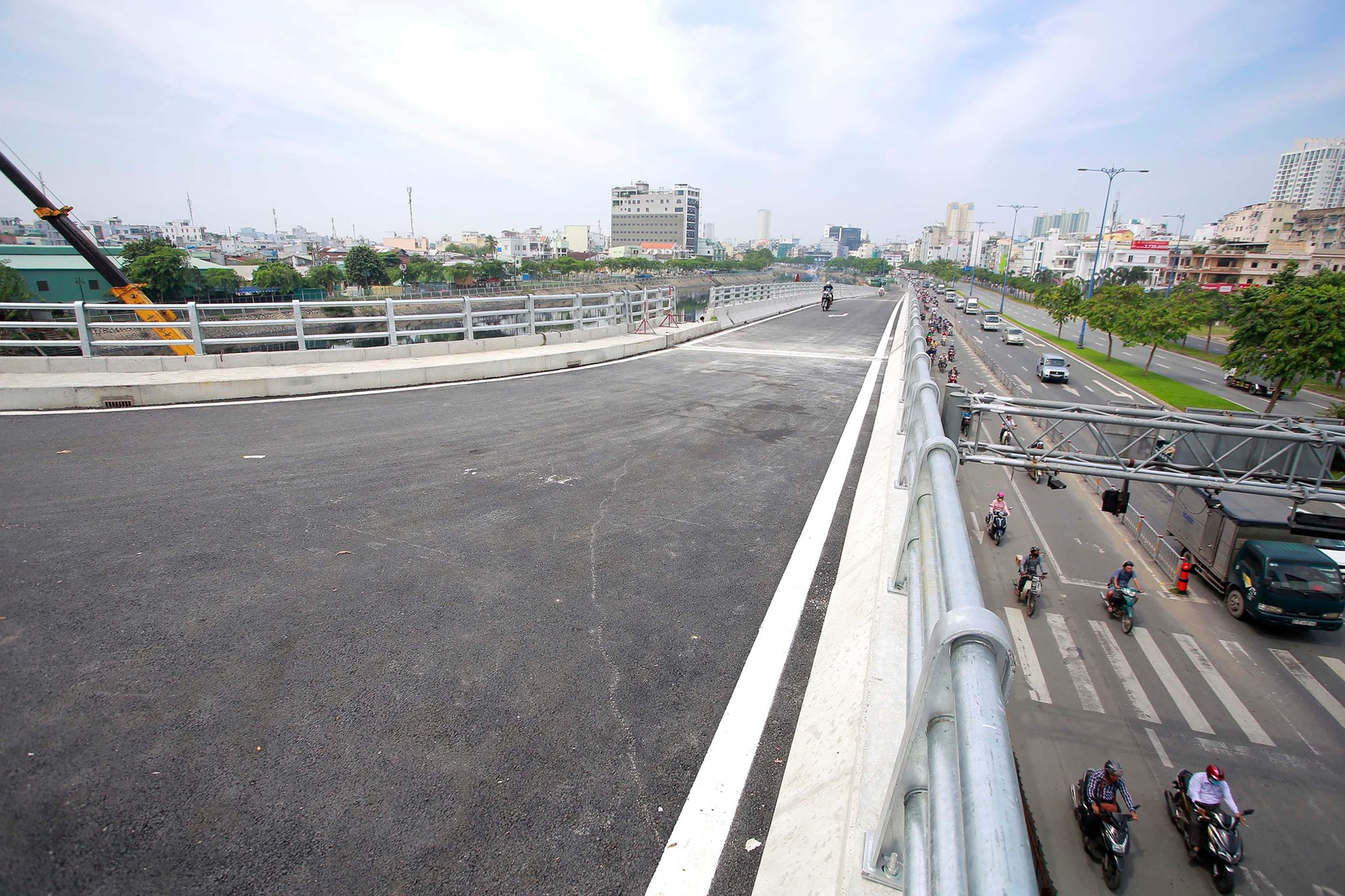 Th&ocirc;ng xe nh&aacute;nh cầu Nguyễn Tri Phương với đường V&otilde; Văn Kiệt - Ảnh 1.