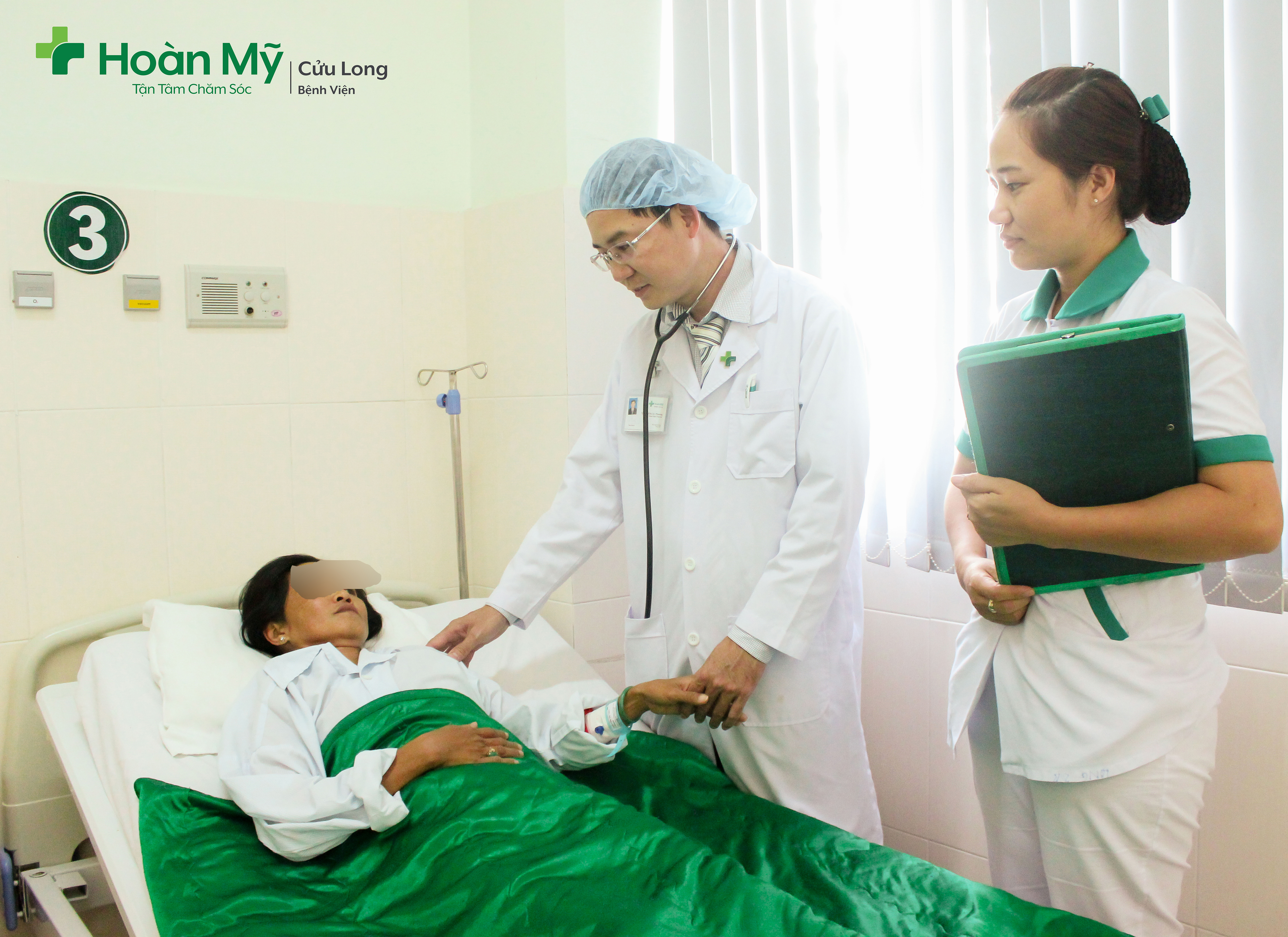 Cứu sống phụ nữ bị bệnh hiếm gặp