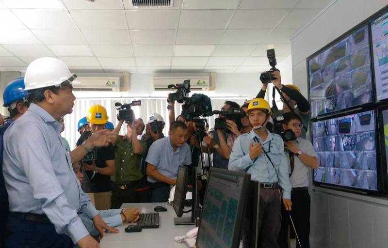 Thủ tướng Nguyễn Xu&acirc;n Ph&uacute; thị s&aacute;t tại Formosa - Ảnh 4.