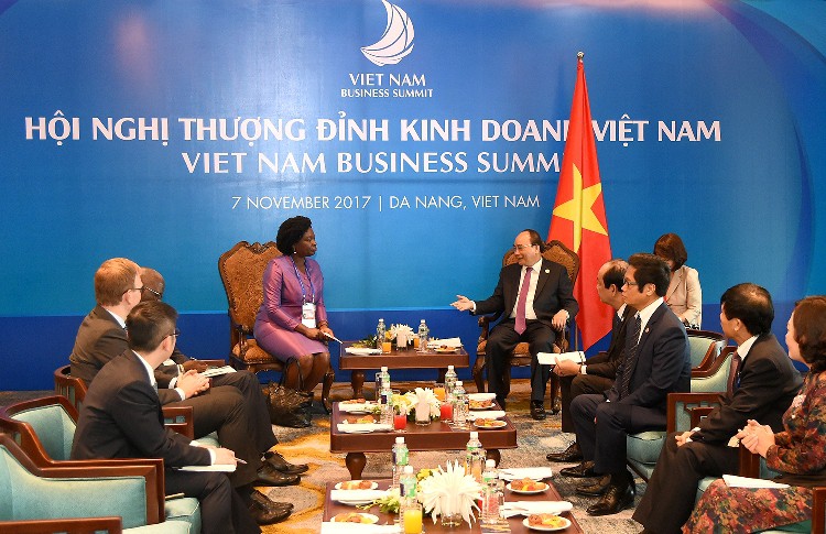 Thủ tướng mong Diễn đ&agrave;n Kinh tế Thế giới l&agrave;m nổi bật h&igrave;nh ảnh Việt Nam - Ảnh 3.