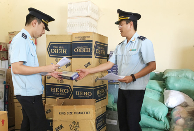 Thất thu 10.000 tỉ đồng từ thuốc lá lậu