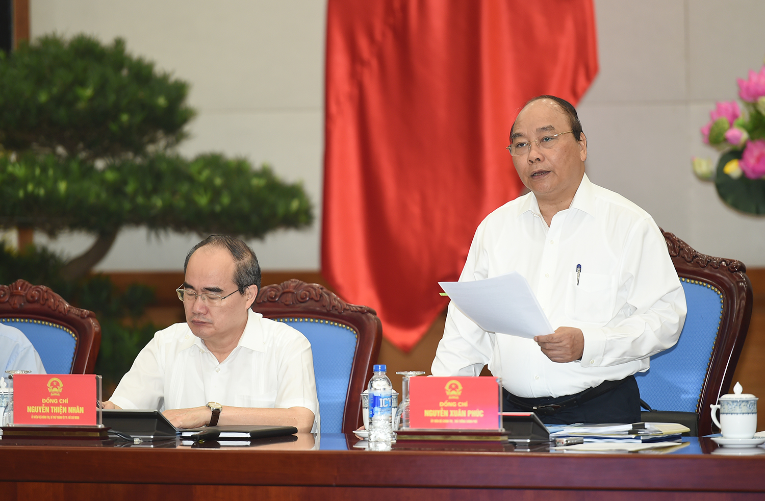 Thủ tướng: Ph&acirc;n cấp, ph&acirc;n quyền tối đa cho TP HCM - Ảnh 1.
