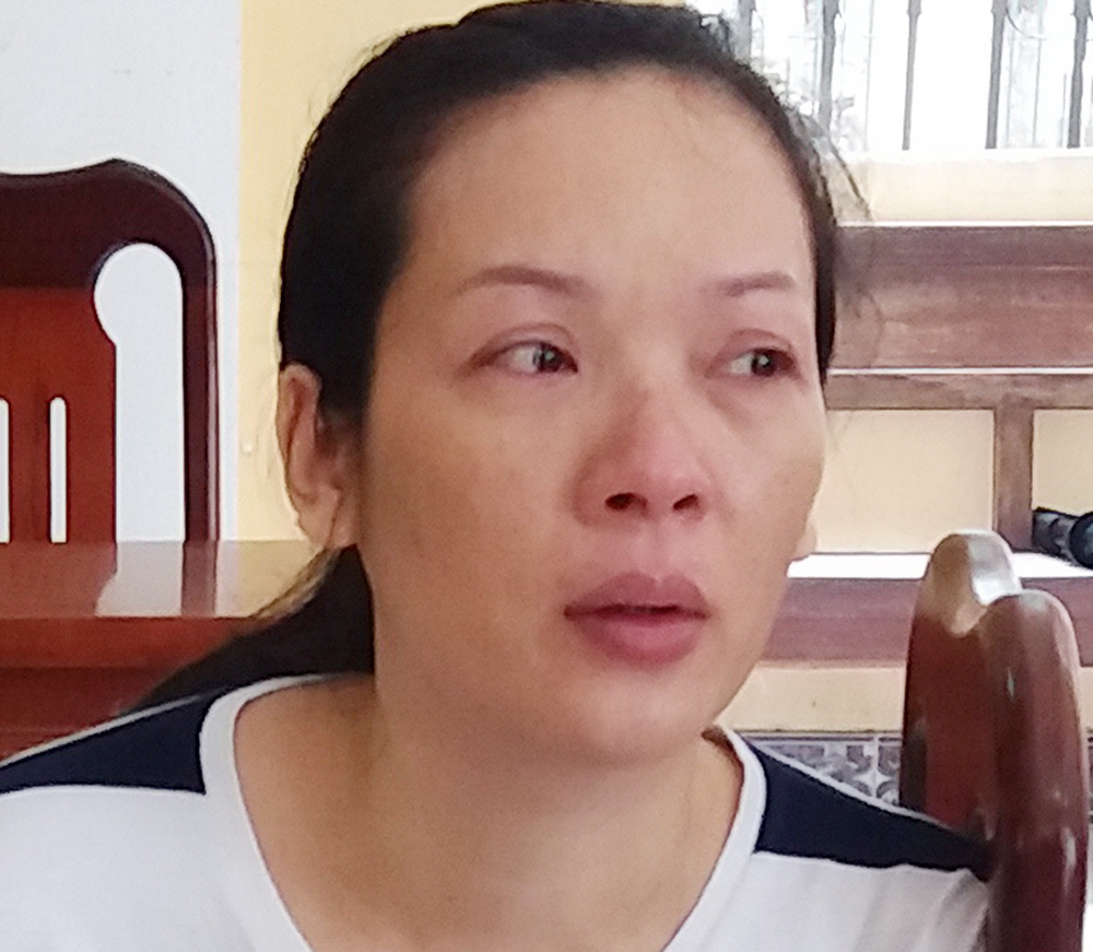Bị phạt 30 năm tù, nữ bị cáo khóc như mưa