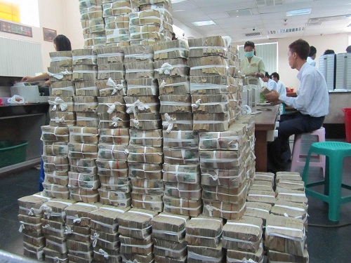 Những "ông vua" tiền mặt trên sàn chứng khoán