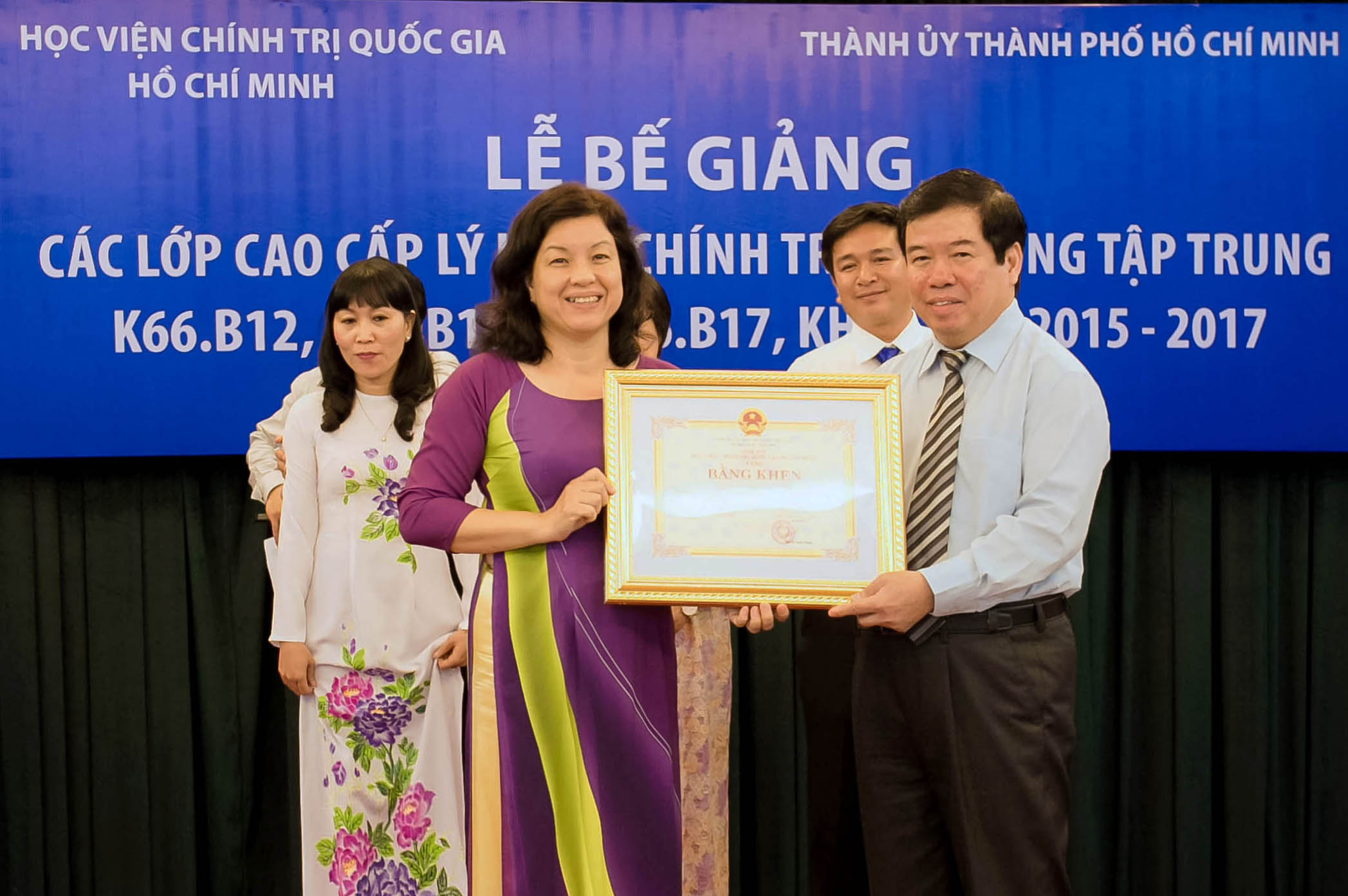 263 học viên tốt nghiệp Cao cấp Lý luận chính trị