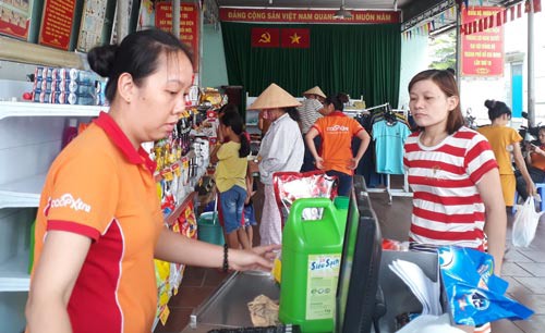 Bán hàng giảm giá cho công nhân nhà trọ