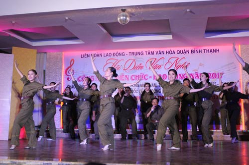 Hơn 2.000 CNVC-LĐ tham gia hội diễn văn nghệ