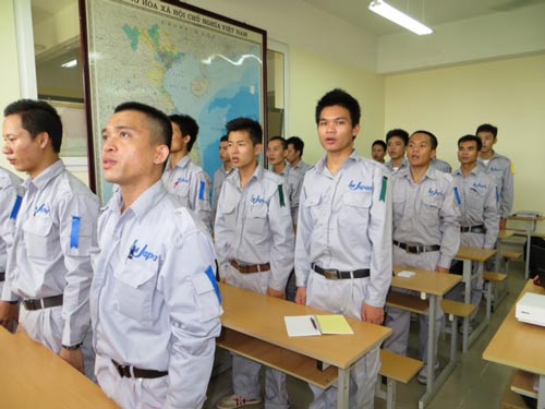 Từ 1-11, không được thu tiền cọc của thực tập sinh sang Nhật - Ảnh 1.